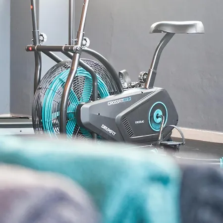 招待所 Quatre Llunes 圣波拉