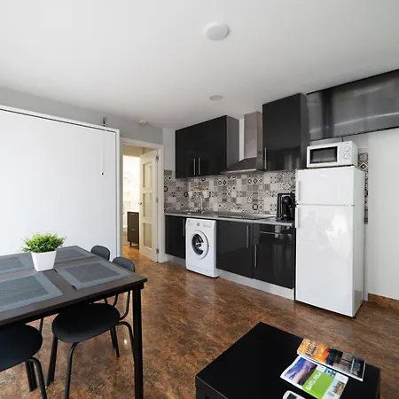 Quatre Llunes 招待所 2*