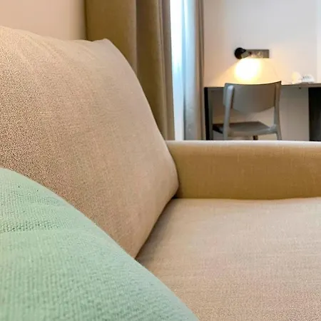 Quatre Llunes Penzion Santa Pola